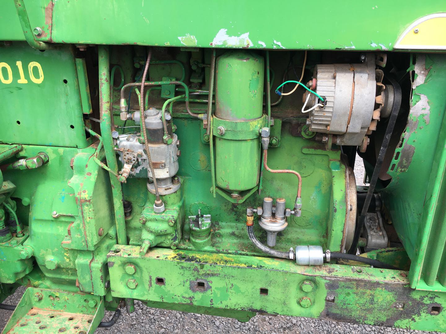 ./imagenes/INVOICE/2019/12103/TRACTOR JOHN DEERE 3010  (6).JPG